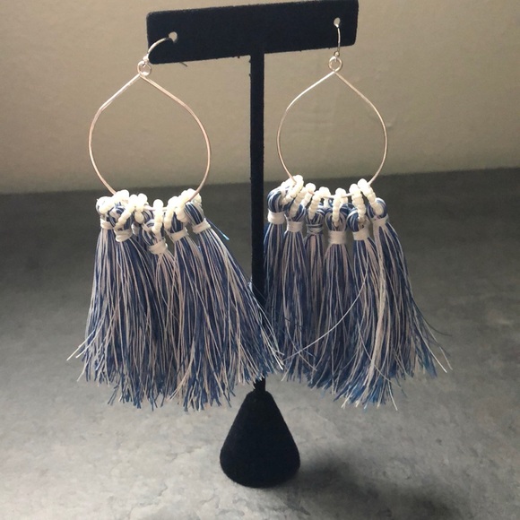 Tassel earrings - Picture 2 of 5